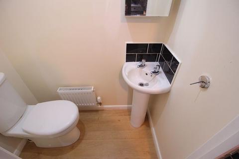 2 bedroom terraced house to rent, Water Reed Grove, Walsall