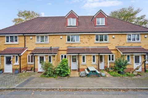 3 bedroom townhouse for sale, Bluebell Close, Northolt