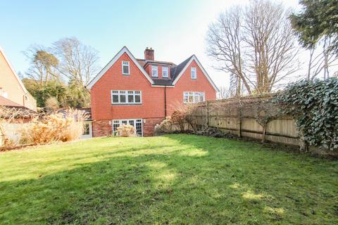 4 bedroom semi-detached house for sale, Love Lane, Mayfield, TN20