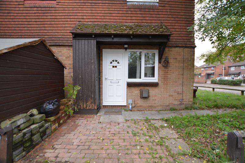 Frankswood Avenue, West Drayton 2 bed terraced house to rent £1,400
