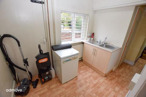 Property to rent, Stockport Road, Timperley, WA15