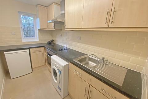 2 bedroom apartment to rent, Denmead, Two Mile Ash