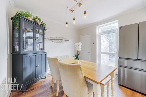 11 Allandale Road, Hornchurch, RM11 1AP