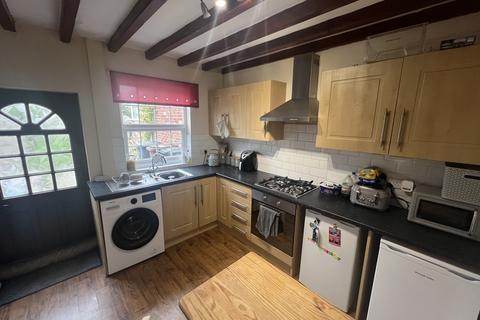 2 bedroom terraced house to rent, Victoria Avenue, Borrowash, Derby, DE72