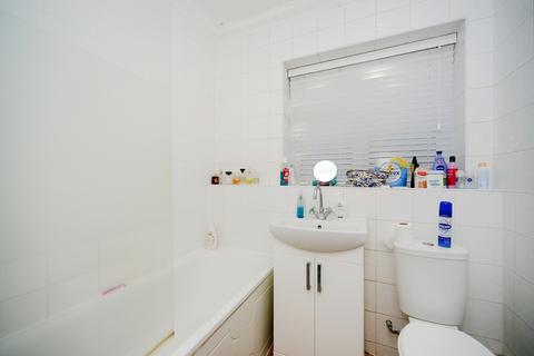 1 bedroom flat to rent, Wilbury Villas, Hove