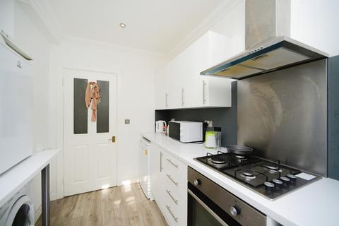 1 bedroom flat to rent, Wilbury Villas, Hove