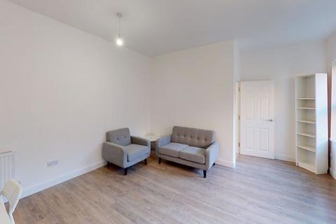 2 bedroom apartment to rent, Flat 6, 30a Church Gate, City Centre