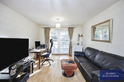 2 bedroom apartment to rent, The Quadrant, Rickmansworth, Hertfordshire, WD3 1GL