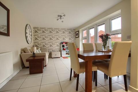 4 bedroom detached house to rent, Britannia Avenue, Yarm