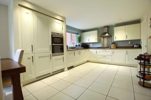 4 bedroom detached house to rent, Britannia Avenue, Yarm