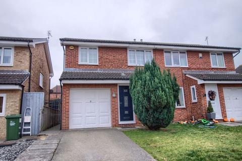 3 bedroom semi-detached house to rent, Avebury Close, Ingleby Barwick