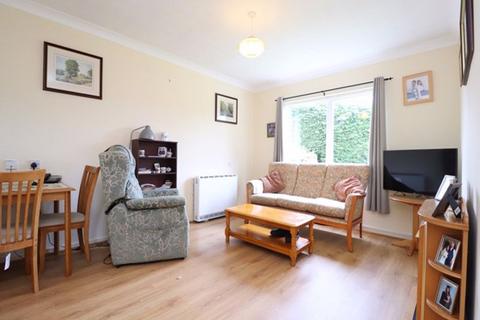 1 bedroom retirement property for sale, Hucclecote Lodge, Hucclecote Road, Gloucester, GL3 3SH