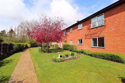 1 bedroom retirement property for sale, Hucclecote Lodge, Hucclecote Road, Gloucester, GL3 3SH