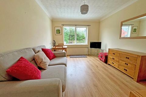 1 bedroom retirement property for sale, Hucclecote Lodge, Hucclecote Road, Gloucester, GL3 3SH