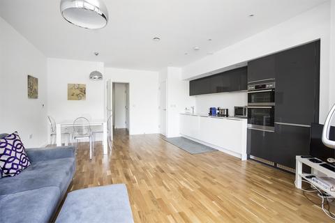 2 bedroom apartment to rent, Edmunds House, Chiswick, W4