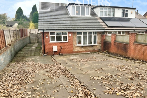 3 bedroom bungalow to rent, Leek New Road; Sneyd Green, ST1