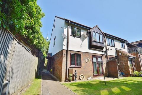 2 bedroom maisonette for sale, Milton Gardens, Princes Risborough HP27