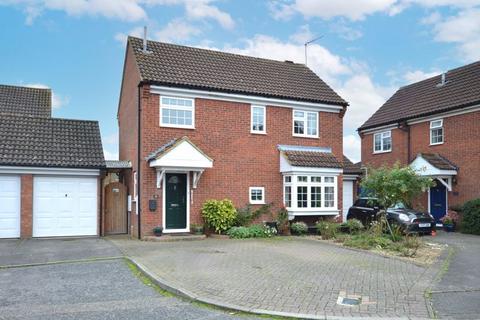 3 bedroom detached house for sale, Webster Road, Aylesbury HP21