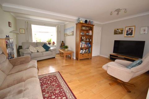 3 bedroom detached house for sale, Webster Road, Aylesbury HP21