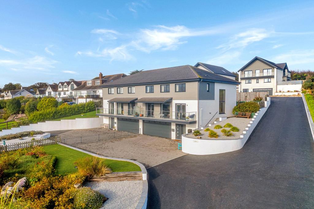 Teignmouth, Devon 4 bed semidetached house for sale £800,000