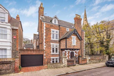 4 bedroom end of terrace house for sale, St. Judes Close, Southsea