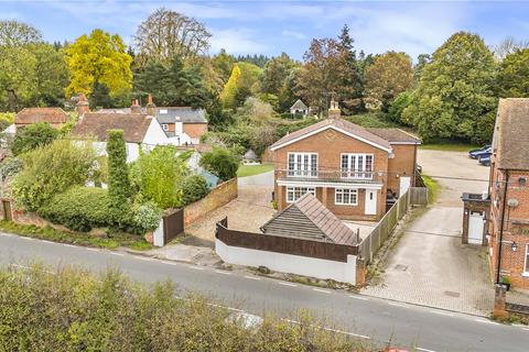 4 bedroom detached house for sale, The Street, Mortimer, Reading, Berkshire, RG7