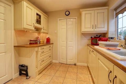4 Bodmin Close, Scunthorpe, DN17 1TW