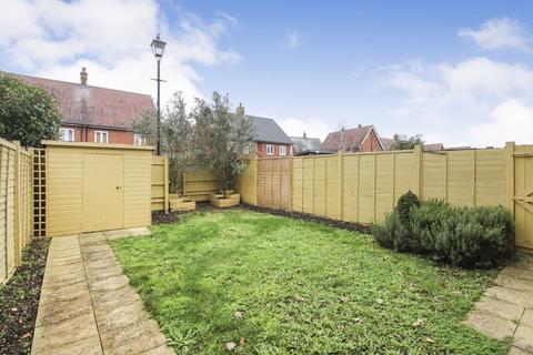 4 bedroom semi-detached house for sale, Hilton Close, Bedford MK42