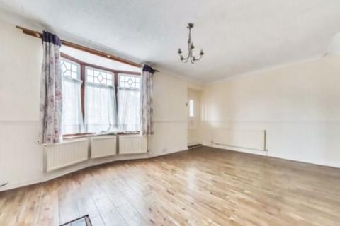 3 bedroom terraced house to rent, Widecombe Road, London SE9