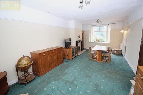 3 bedroom semi-detached house for sale, Avondale Crescent, Davyhulme