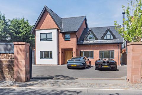 5 bedroom detached house for sale, Lydiate Lane, Willaston CH64