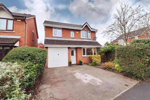 4 bedroom detached house for sale, Kinsley Drive, Manchester M28