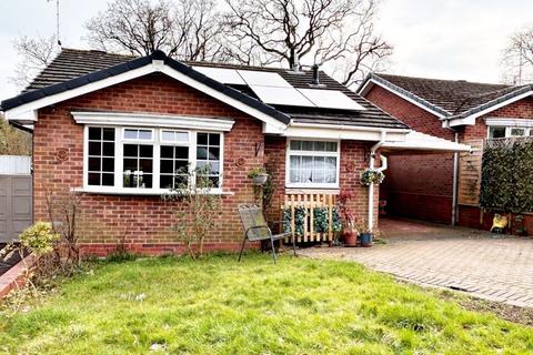 3 bedroom bungalow for sale, Ladbrook Close, Redditch