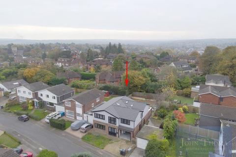 5 bedroom detached house for sale, Ashfields, Loughton IG10