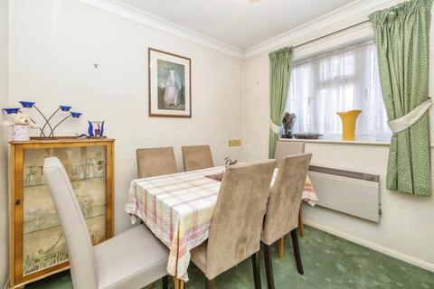 2 bedroom retirement property for sale, Cherchefelle Mews, Stanmore HA7
