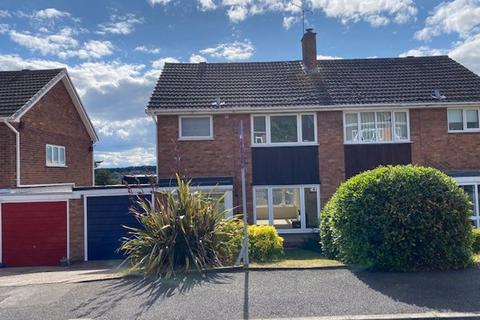 3 bedroom semi-detached house to rent, Maidstone Drive, Stourbridge DY8