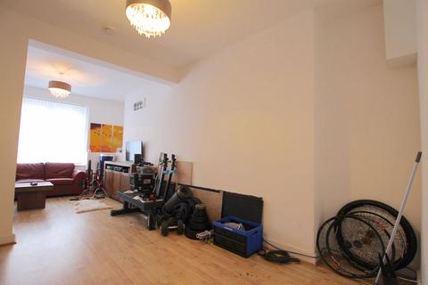 4 bedroom terraced house to rent, Iron Street, Cardiff CF24