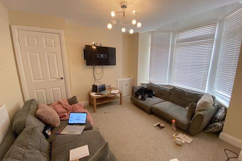 6 bedroom terraced house to rent, Richards Street, Cardiff CF24