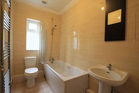 4 bedroom semi-detached house to rent, Gordon Road, Cardiff CF24