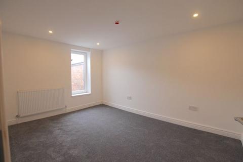 4 bedroom apartment to rent, Plasnewydd Road, Cardiff CF24