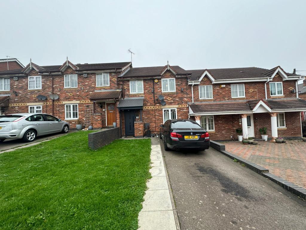 Spectacular 4 bedroom House To Let Smethwick