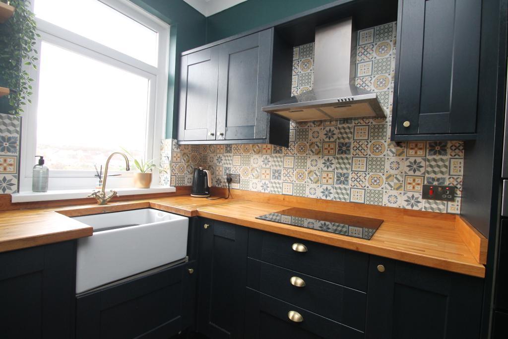 Beaufort, Ebbw Vale NP23 3 bed semidetached house for sale £250,000