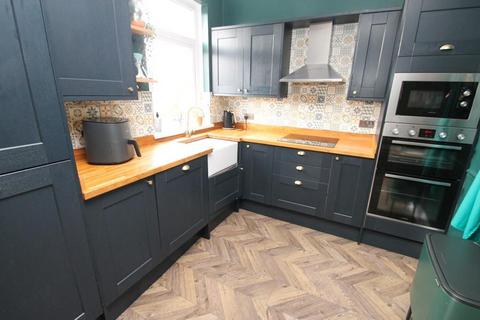 4 Ebbw View, Beaufort, Ebbw Vale, NP23 5NU