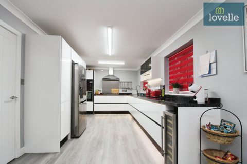 1 Bluebell Road, Grimsby, DN33 3AY