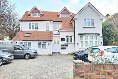 2 bedroom apartment for sale, Old Lodge Lane, Purley, CR8