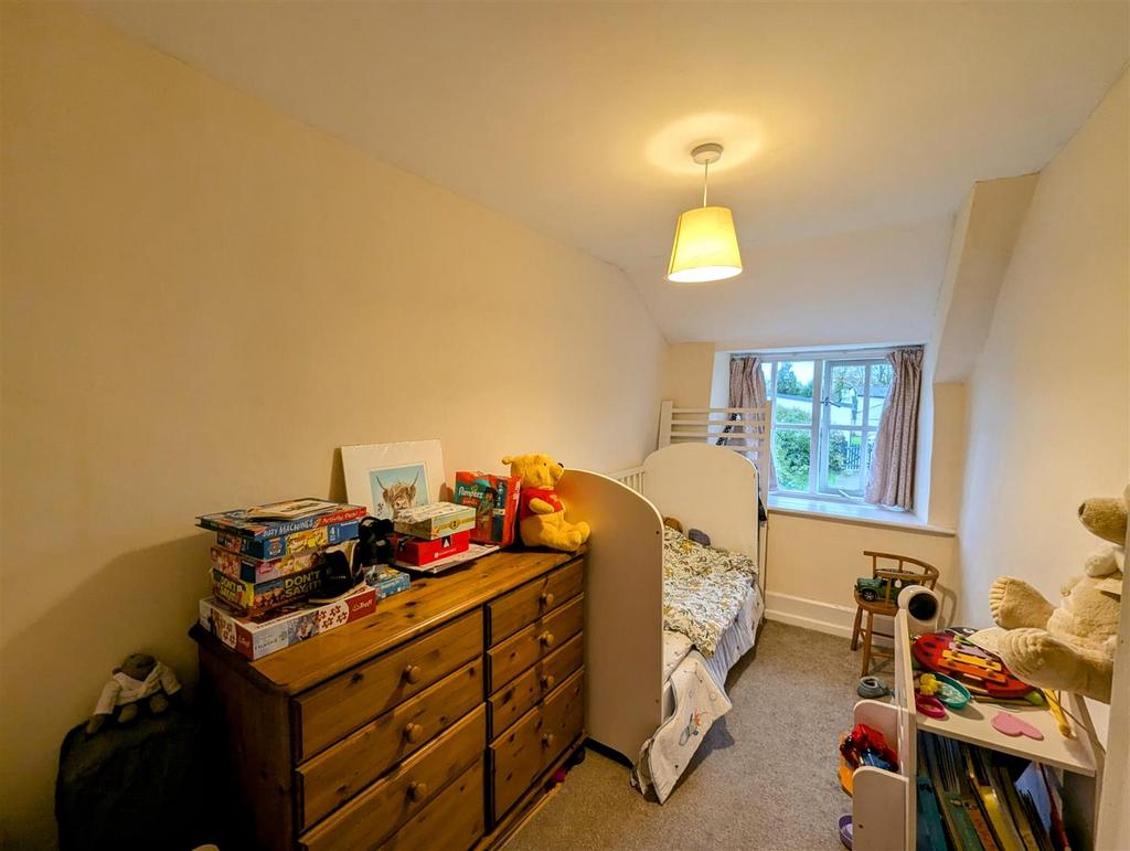 PXL 20241031 161726945.MP~2.jpg