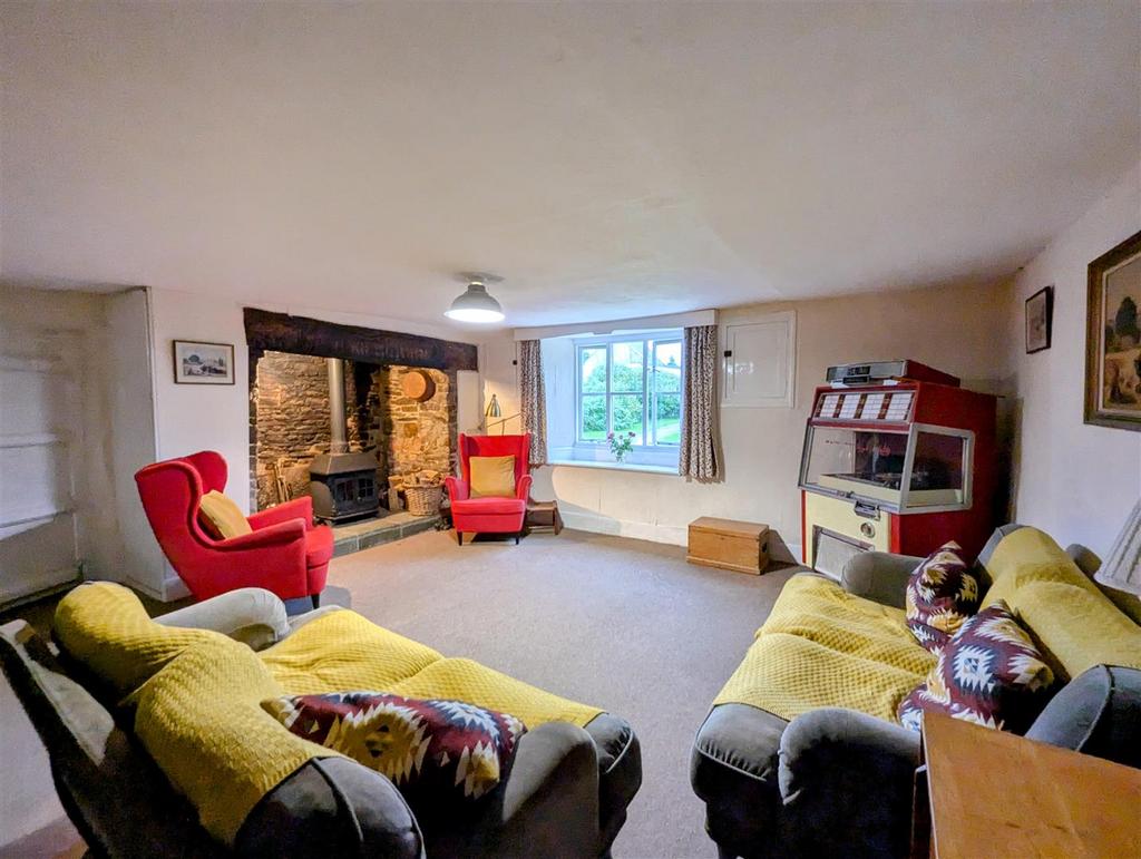 PXL 20241031 162413969~2.jpg