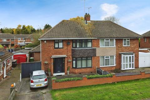 3 bedroom house for sale, Cleveland Road, Bulkington CV12