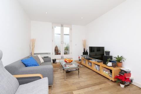 2 bedroom flat to rent, Arthur Road, London, N7