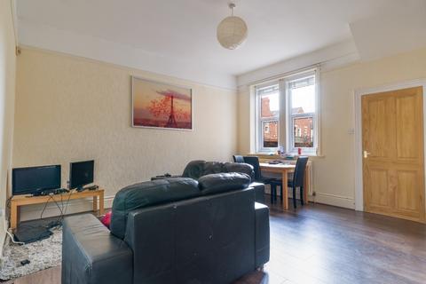 4 bedroom terraced house to rent, Buston Terrace, Newcastle Upon Tyne NE2